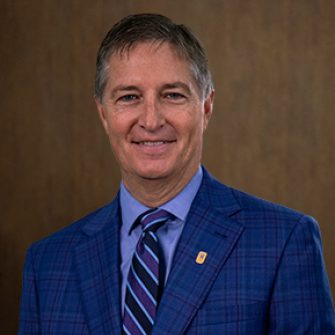 Rob Stephenson headshot